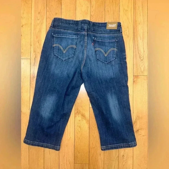 Levi Vintage Denim Long Shorts Size 10 - Picture 1 of 10